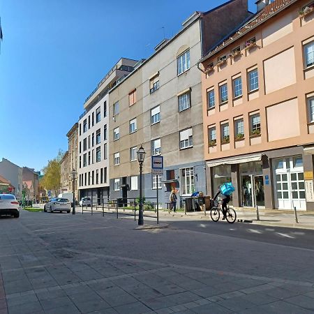 Apartment Elara Загреб Экстерьер фото