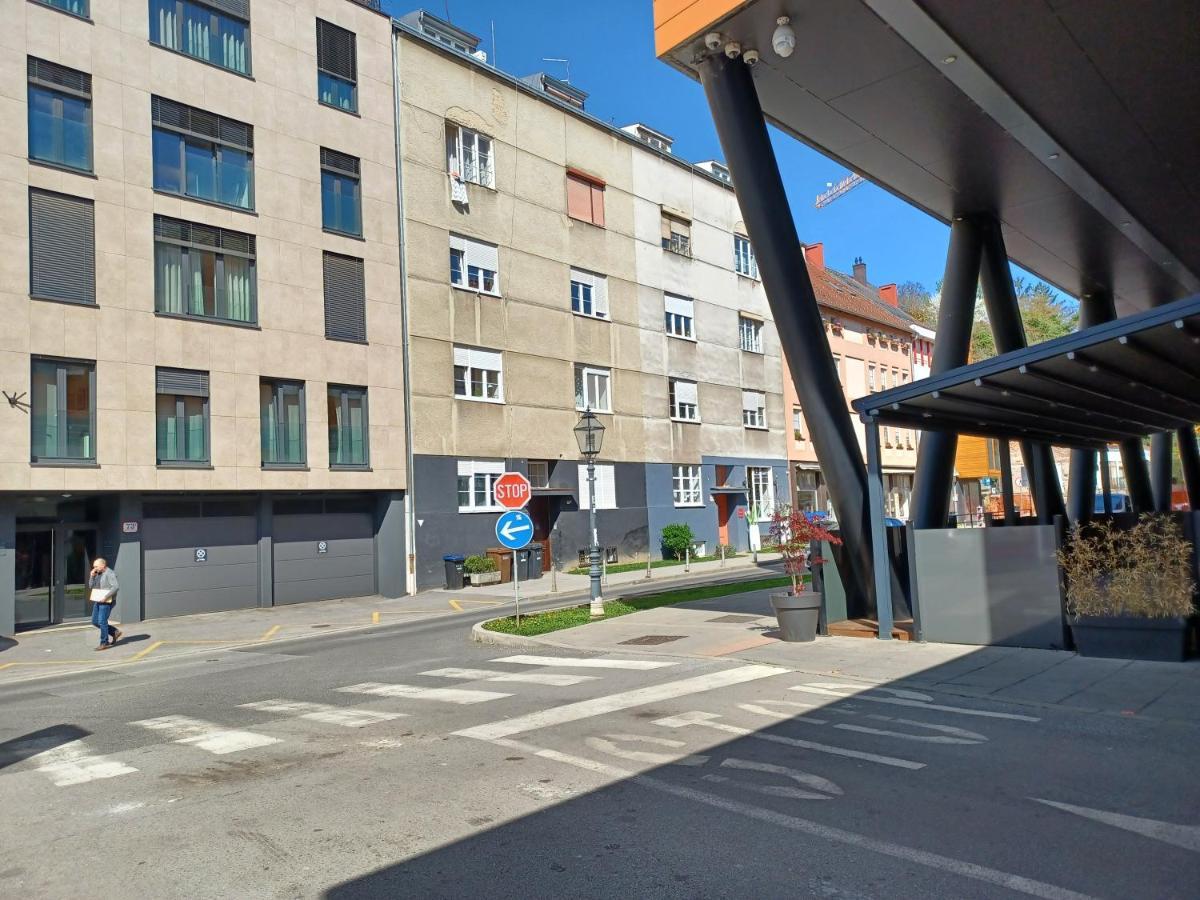 Apartment Elara Загреб Экстерьер фото